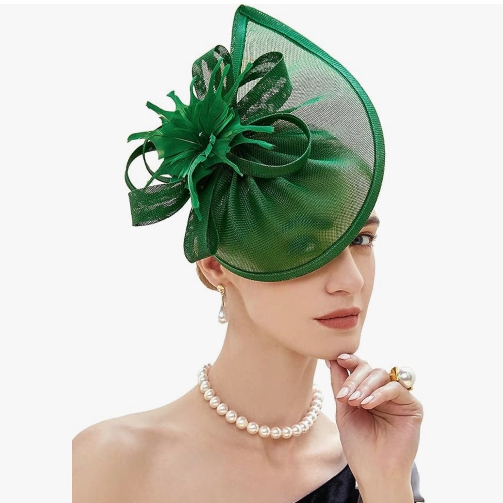 Kentucky derby fascinator hat head piece - DC